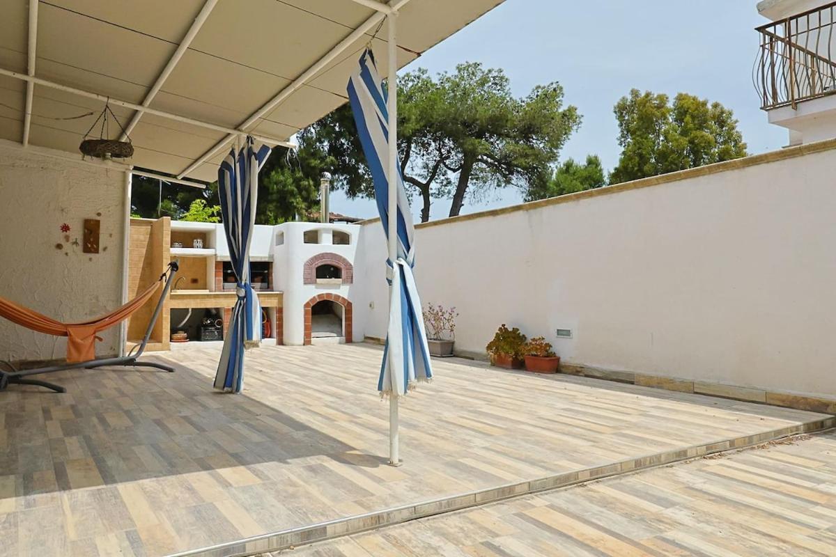 Villa Le Conchiglie Di Taranto Mediterranea Pulsano Exterior photo
